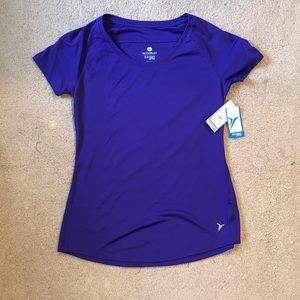 NWT Old Navy Active short sleeve shirt - Sz S - semi fitted - purple